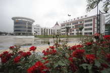 福彩公益金資助建設(shè)的甘肅省平?jīng)鰞和＠?><br><span style=